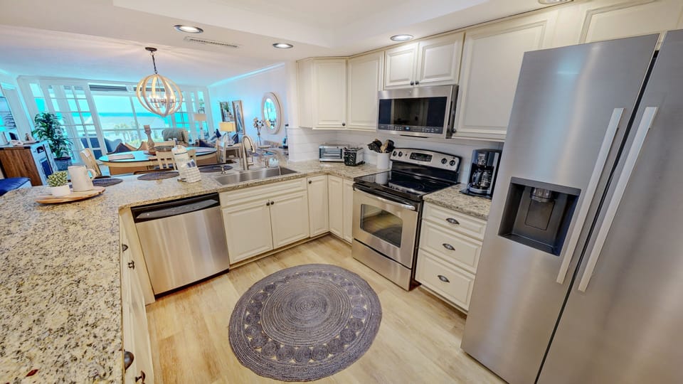 Condo, 2 Bedrooms | Private kitchen | Coffee/tea maker, fridge, oven, toaster