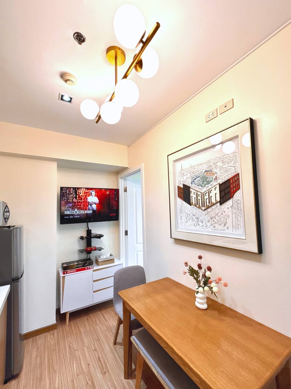 Condo, 2 Bedrooms, Accessible, Balcony | Dining