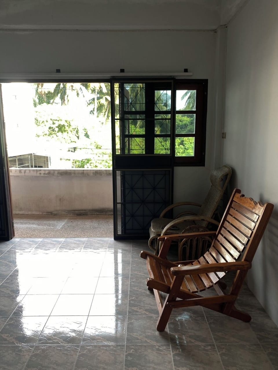 Basic Studio, Garden View | Interior