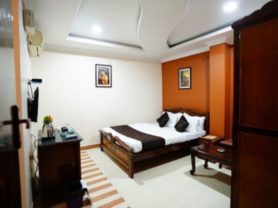 Deluxe Double Room | Desk, laptop workspace, free WiFi