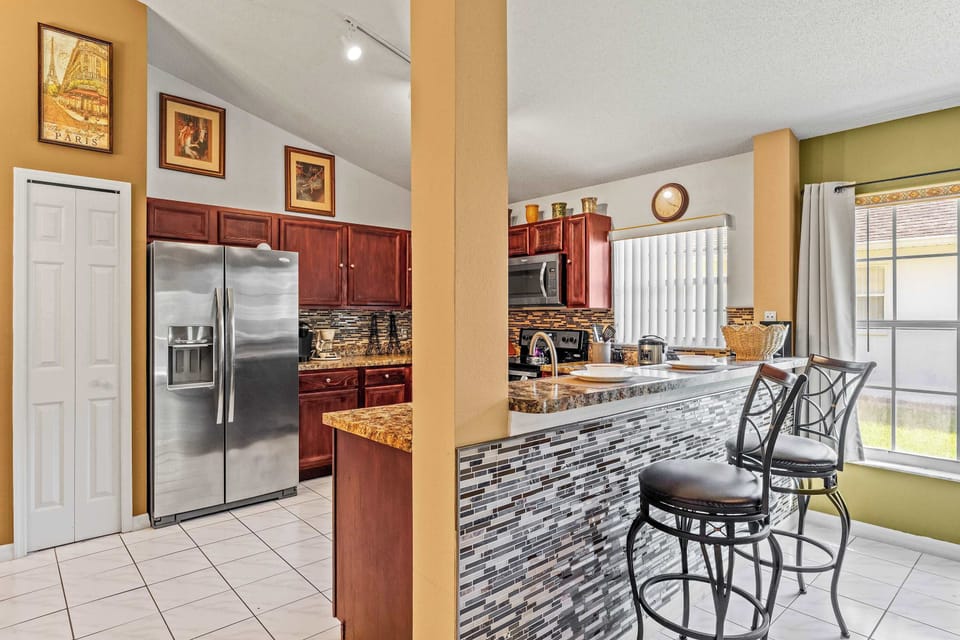 House, Multiple Beds, Pool Access, Pool View (The Art House) | Private kitchen