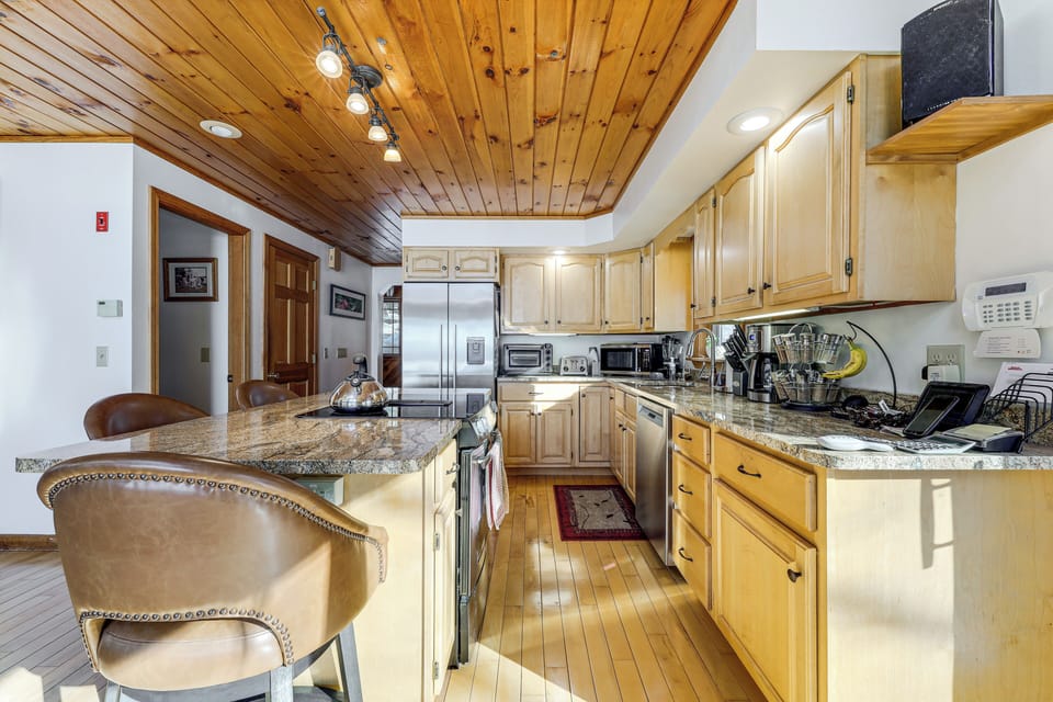 House (2 Bedrooms) | Interior