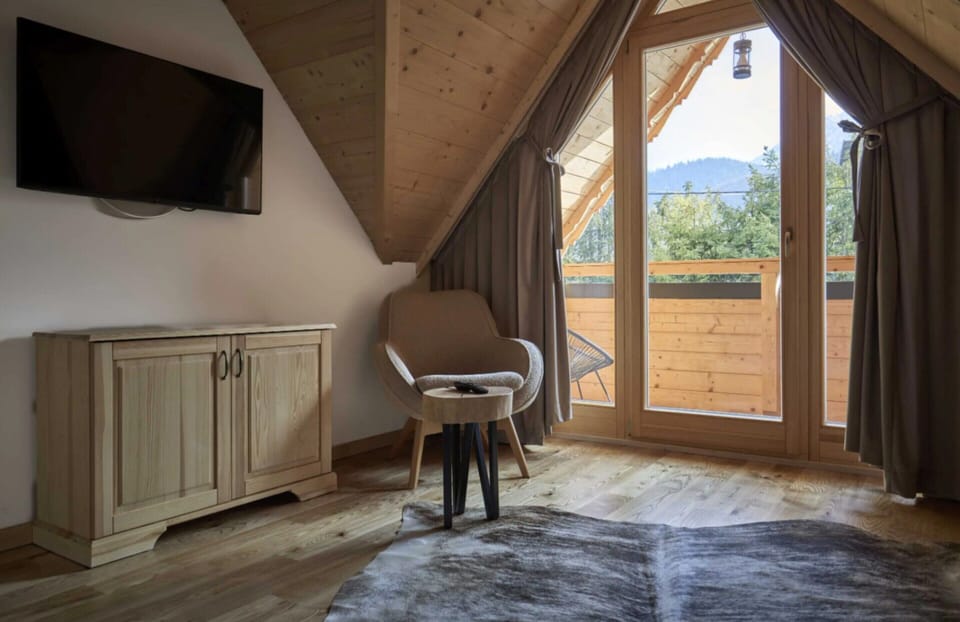 House | 3 bedrooms, individually furnished