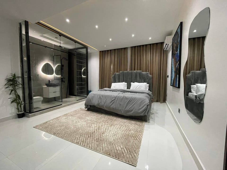 Economy Room, Balcony, City View | Desk, laptop workspace, blackout drapes, soundproofing