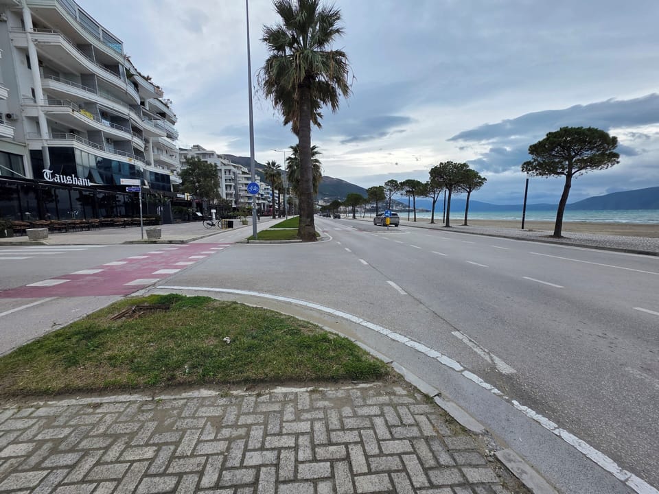 Bes' Marina Studio Apartment in Vlorë
