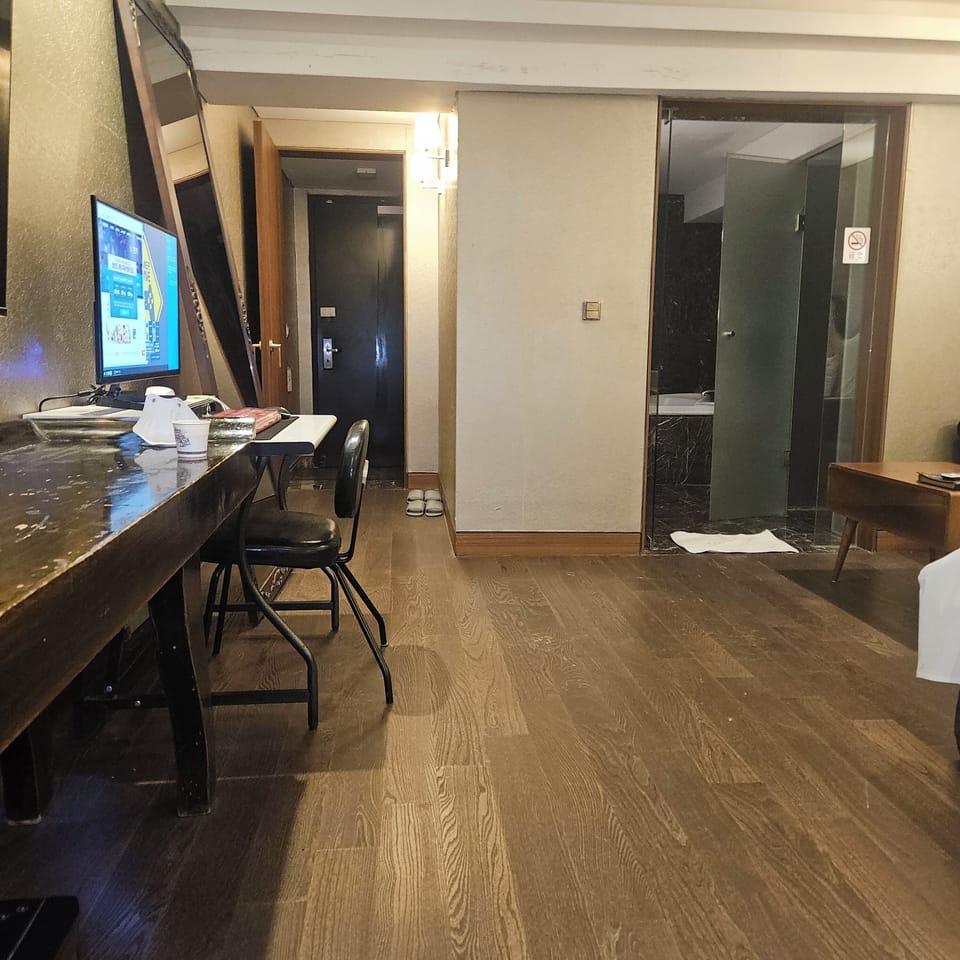 Deluxe Double Room | Free WiFi