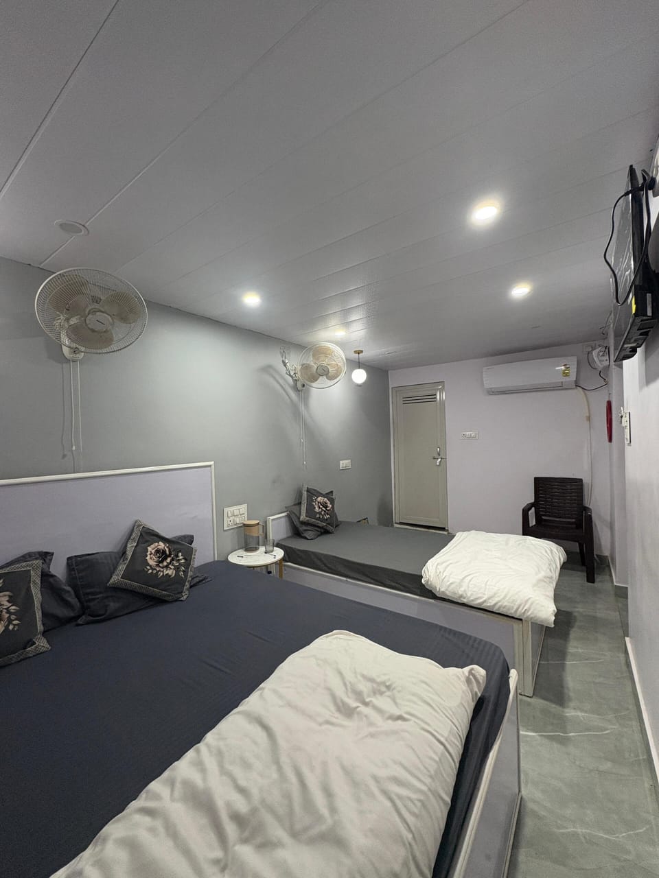 Deluxe Triple Room | Free WiFi