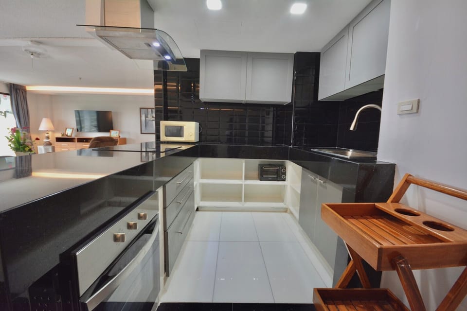Apartment, 1 Bedroom, Smoking, Balcony | Interior