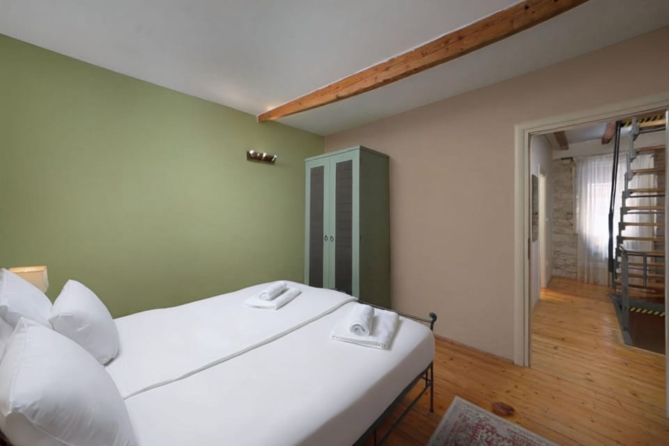 Soundproofing, iron/ironing board, free WiFi