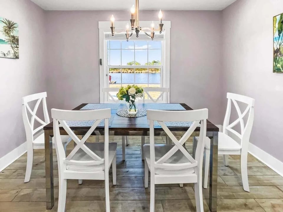 House, Multiple Beds (Jamaican Lakes 22) | Dining