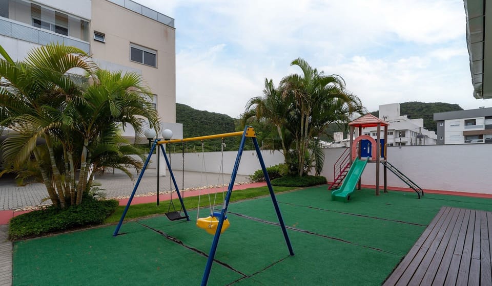Basic Apartment | Children's area
