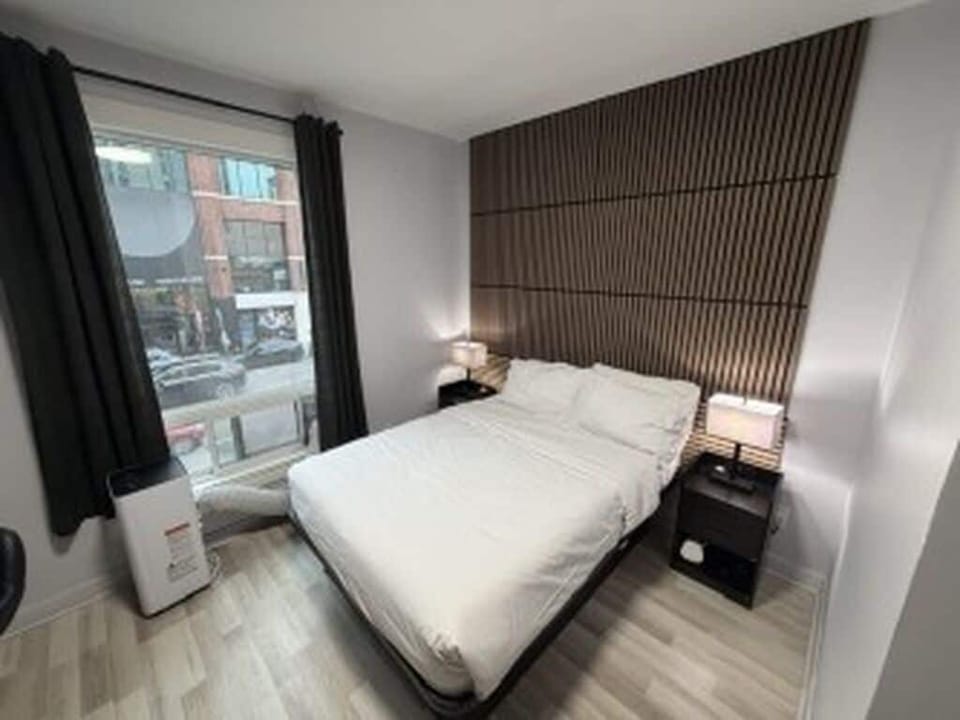 Deluxe Double Room | WiFi (free), bed sheets