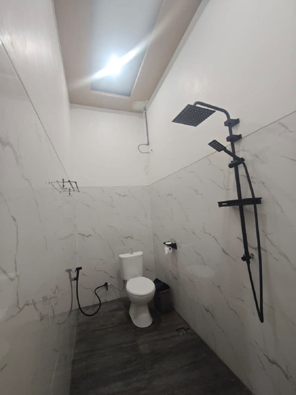 Standard Double Room | Bathroom