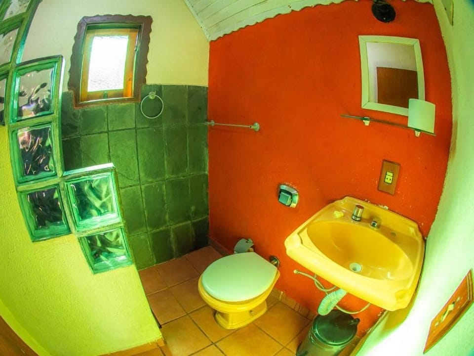 Deluxe Bungalow, Pets Allowed, Garden View | Bathroom