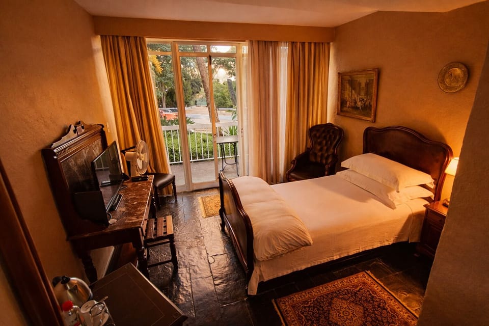 The Butler's | Desk, laptop workspace, free WiFi