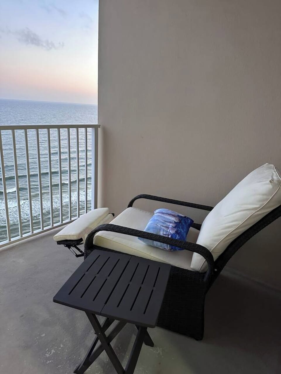 Signature Condo, 2 Bedrooms, Kitchen, Beach View | Balcony