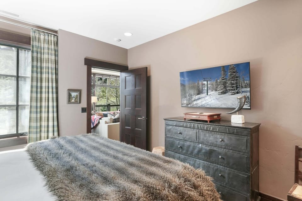 Condo, 3 Bedrooms | Interior