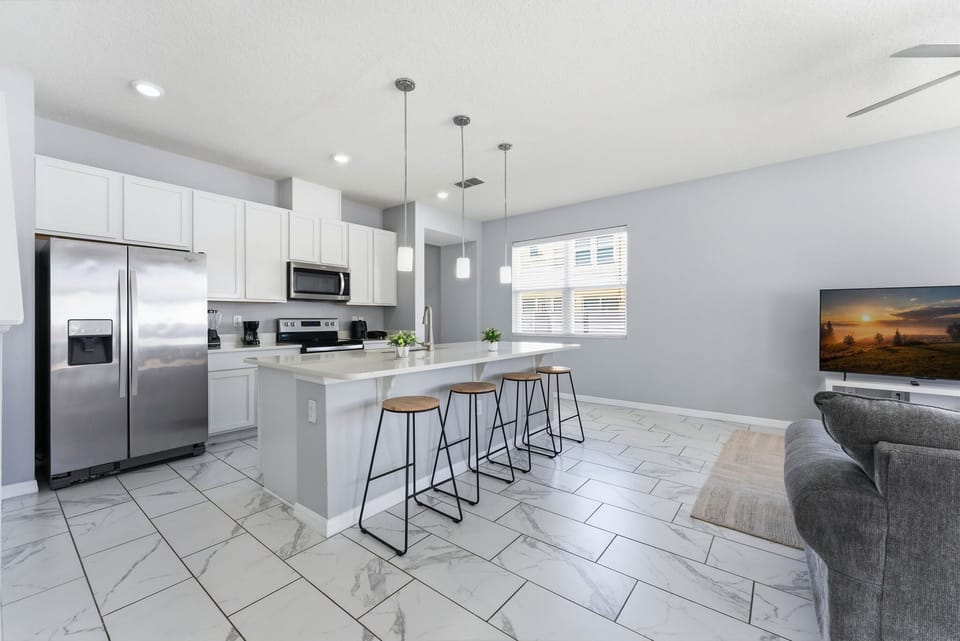 Villa (4 Bedrooms) | Private kitchen | Microwave, oven, stovetop, dishwasher