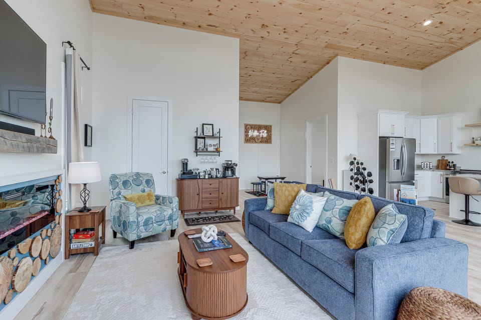 House (2 Bedrooms) | Interior