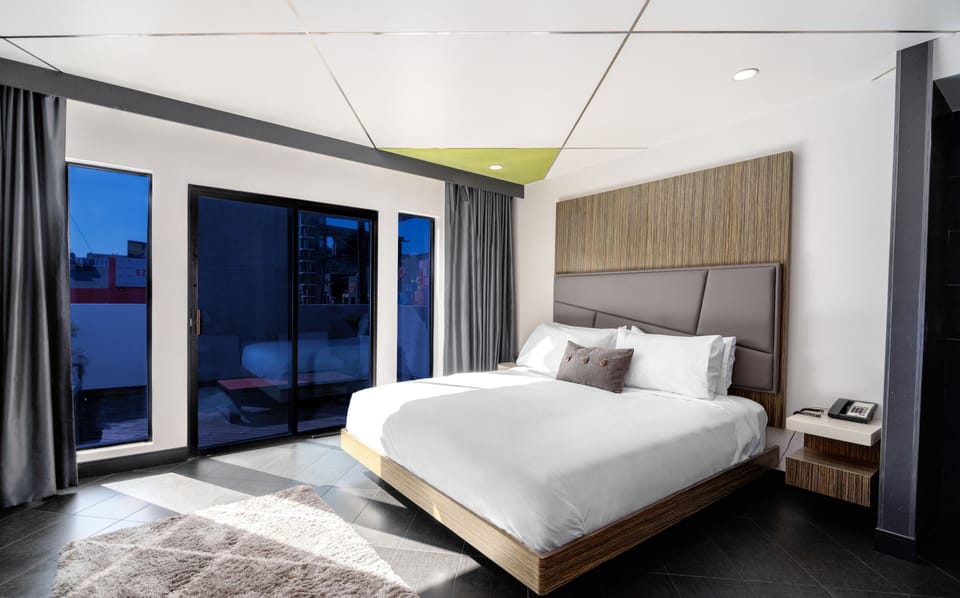 Premium bedding, Tempur-Pedic beds, in-room safe, desk