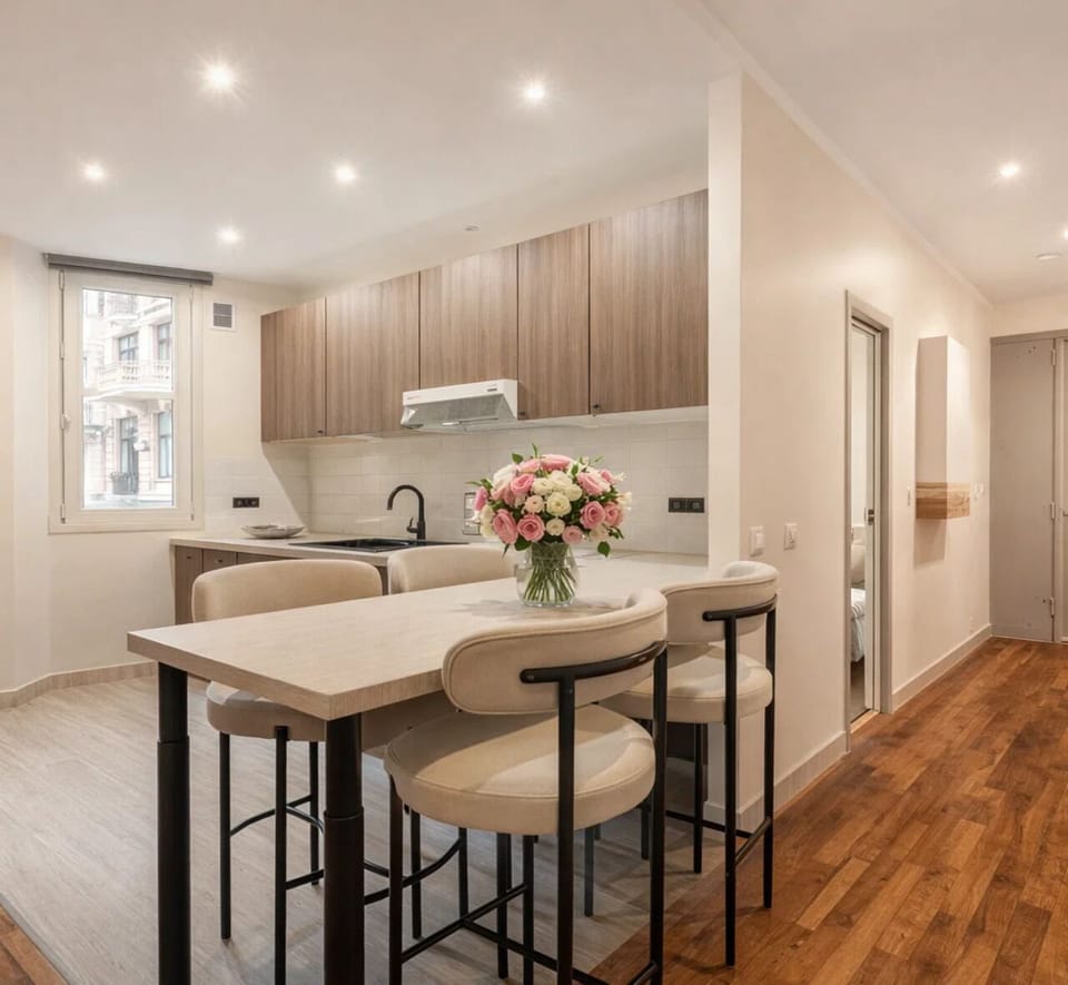 Apartment | Dining