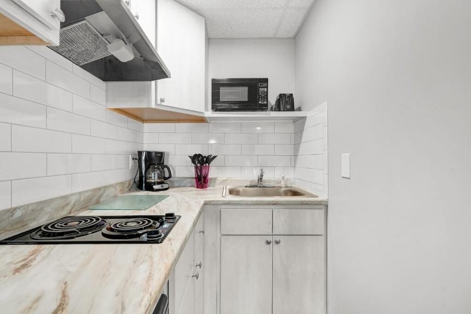 Comfort Double Room | Private kitchen