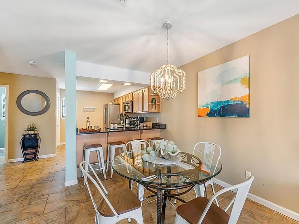 House, Multiple Beds (Costa Vista Townhouse #2) | Dining
