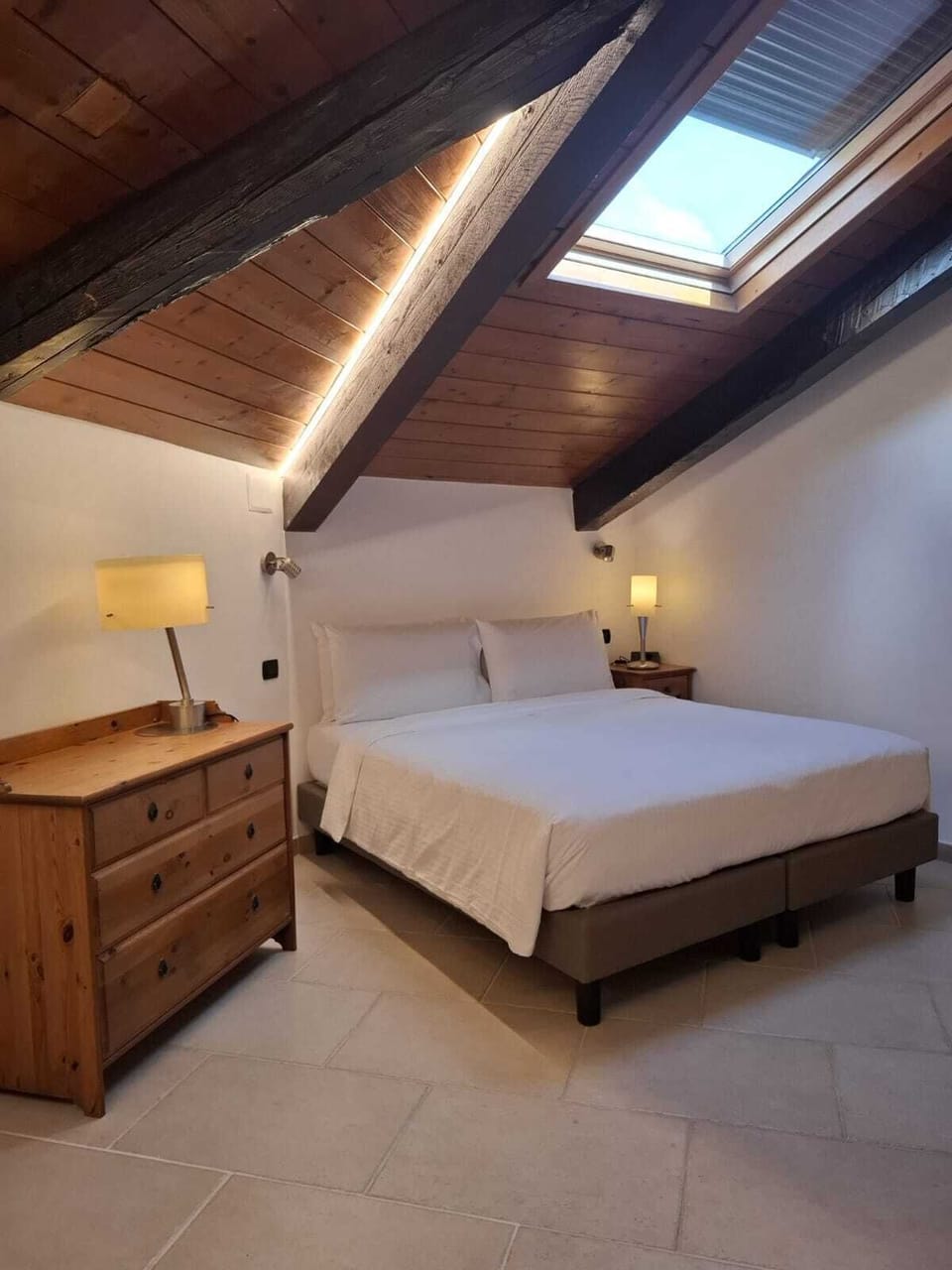 Comfort Double or Twin Room | Egyptian cotton sheets, premium bedding, down comforters, pillowtop beds