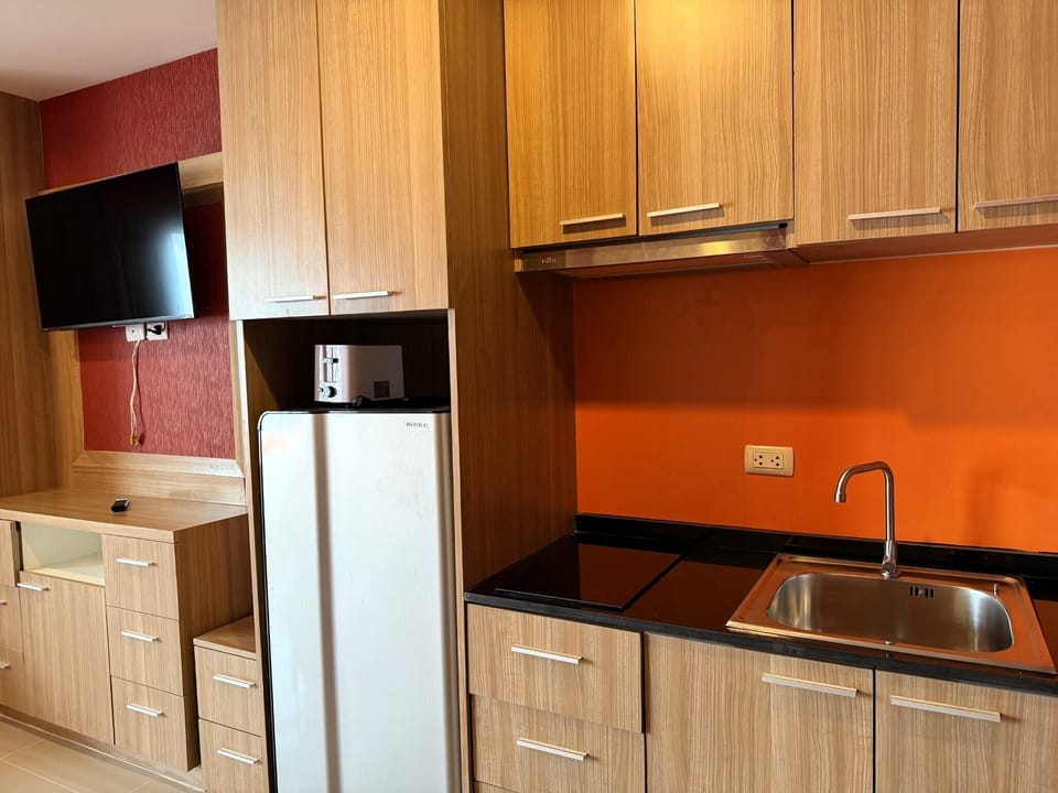 Apartment, 1 Bedroom, Smoking, Balcony | Interior