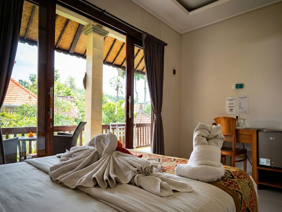Superior Double Room, Balcony, Garden View | Desk, soundproofing, free WiFi