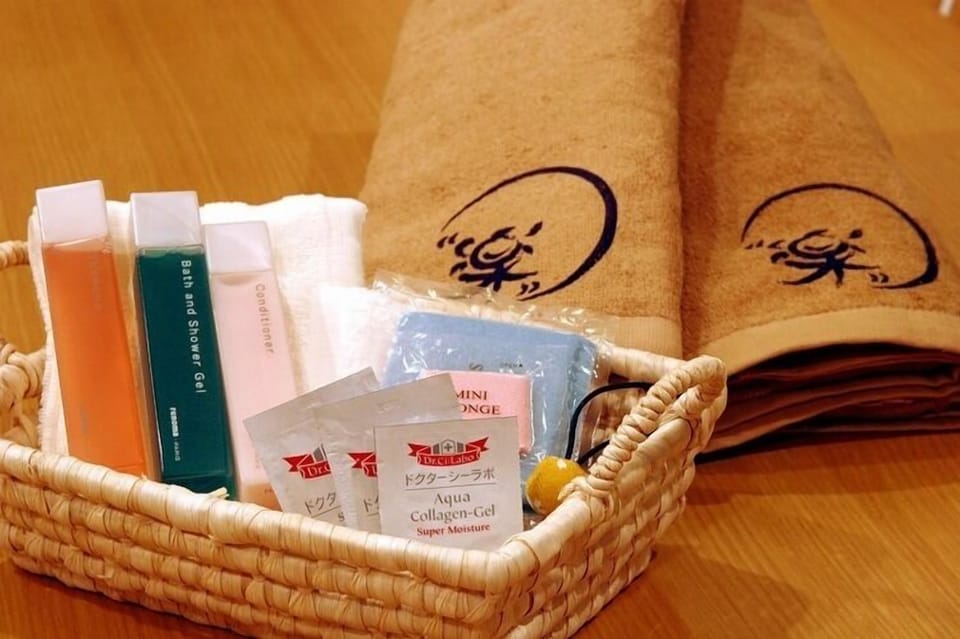 Bathroom amenities