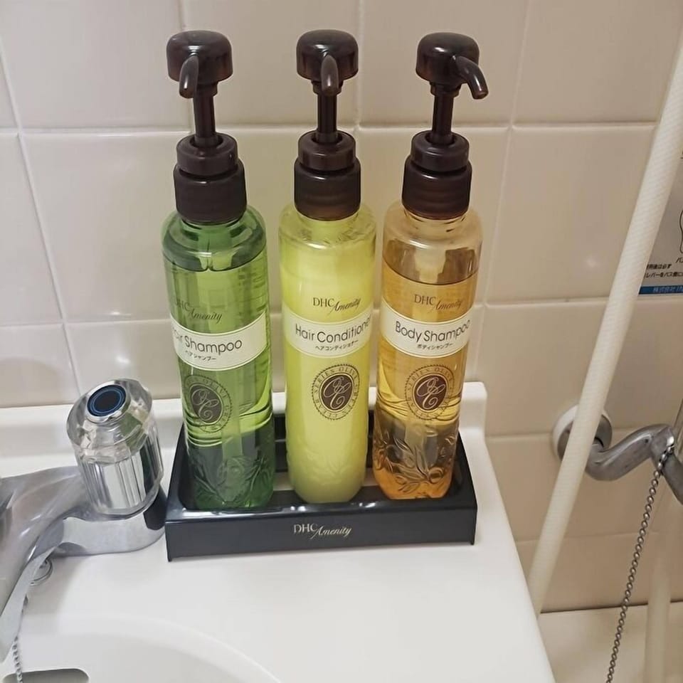 Bathroom amenities