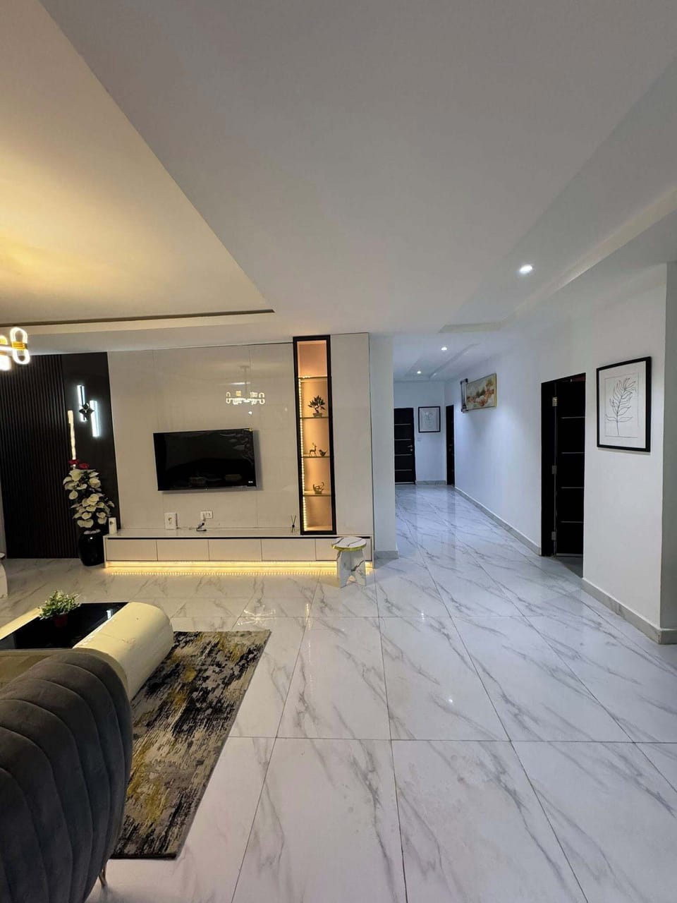 Economy Apartment, Balcony, City View | Interior