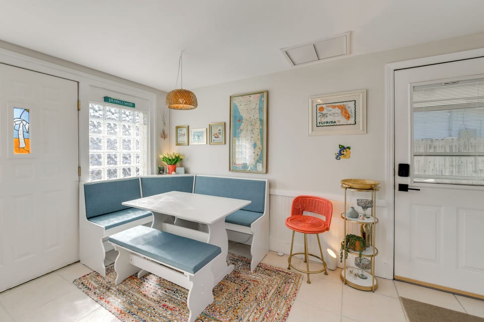 House (2 Bedrooms) | Interior