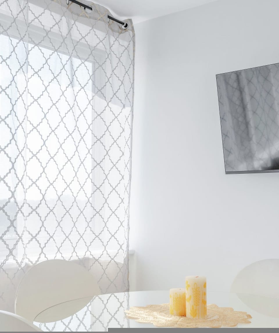 House | 1 bedroom, desk