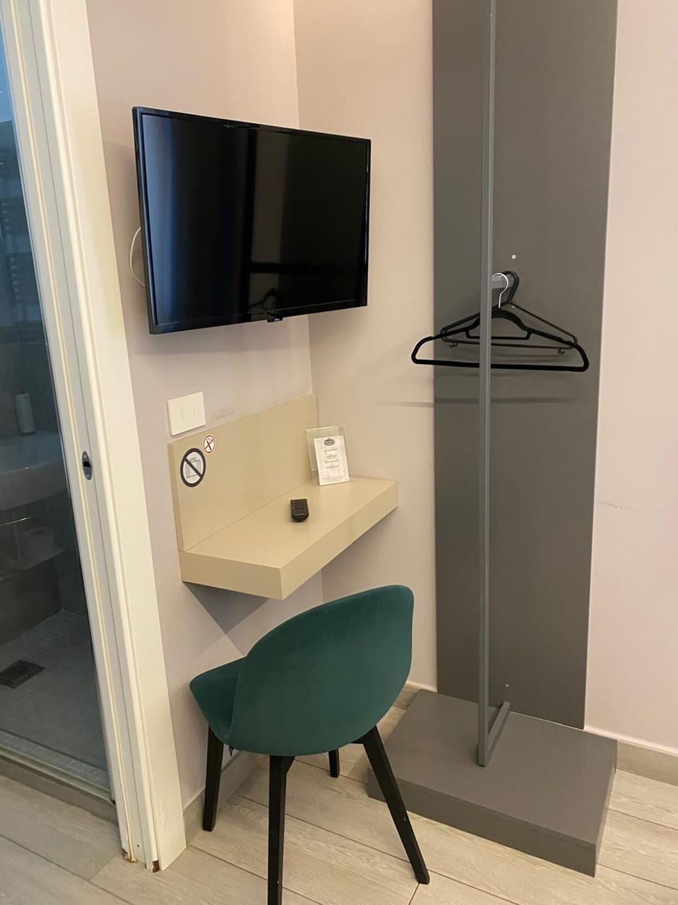 Deluxe Single Room | Interior