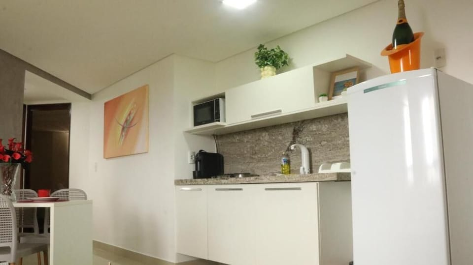 Family Apartment, 2 Bedrooms, Kitchen, Pool View | Private kitchen