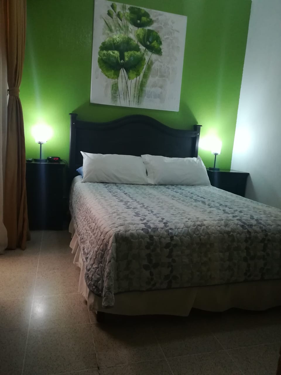 Basic Double Room Single Use, 1 Double Bed, Private Bathroom | Desk, laptop workspace, bed sheets