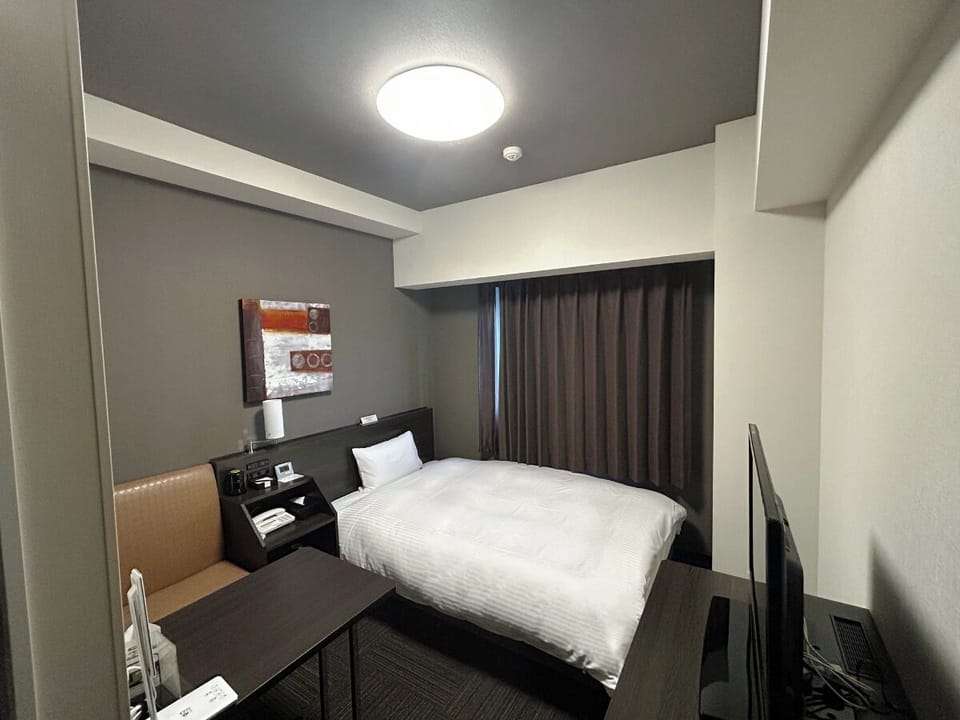 Comfort Single Room Non Smoking | Desk, free WiFi, bed sheets