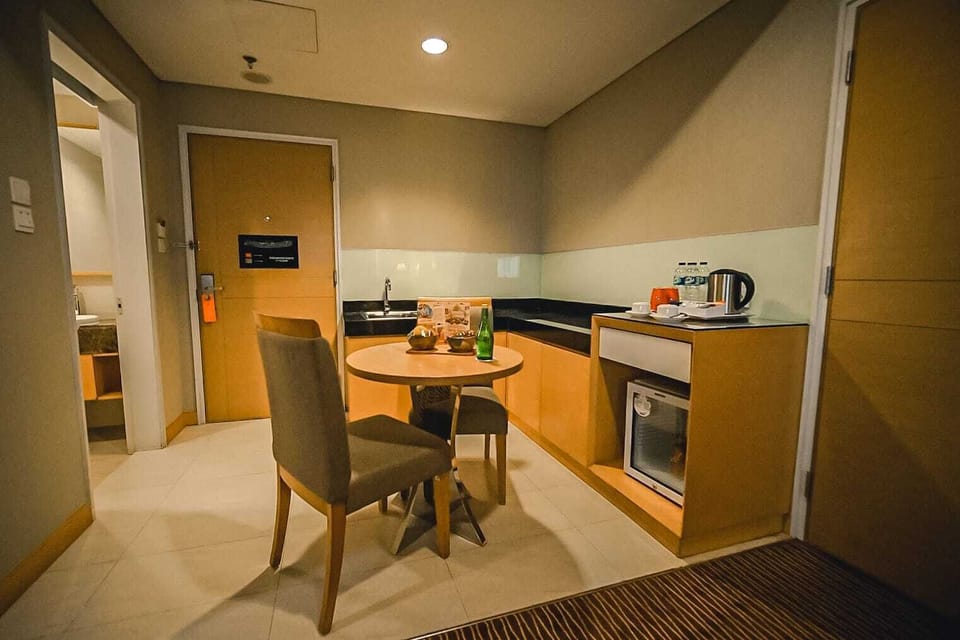 Mini-fridge, electric kettle