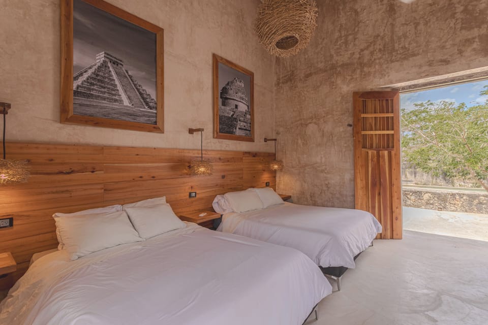 Traditional Cottage, Pool View | Bed sheets