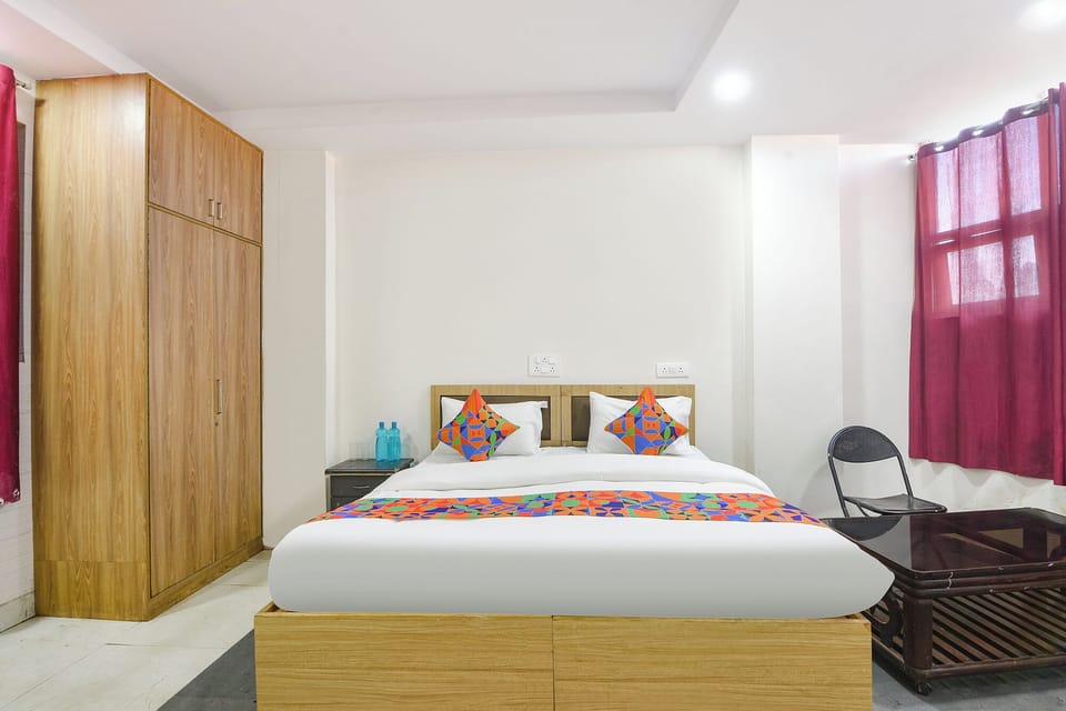 Egyptian cotton sheets, premium bedding, in-room safe, free WiFi