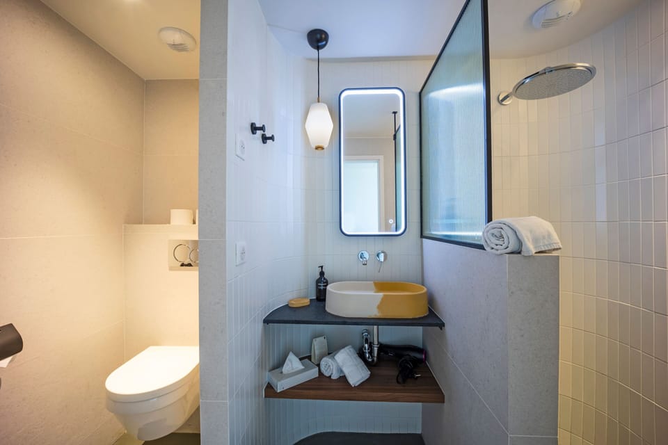 Free toiletries, hair dryer, towels