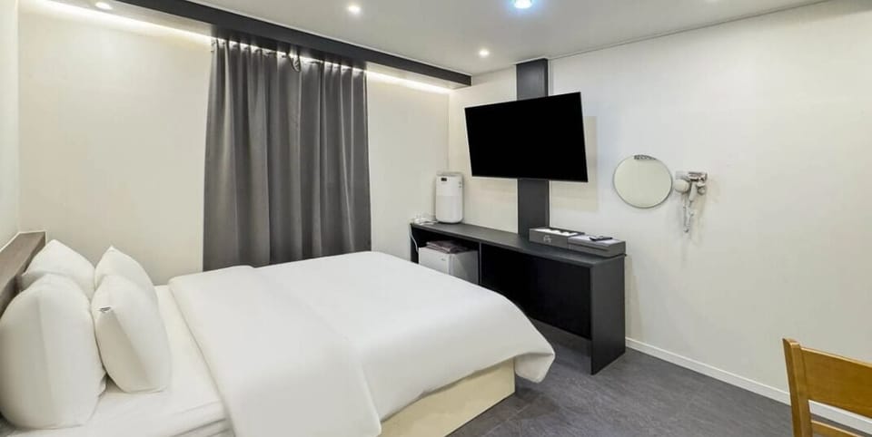 Business Room | Free WiFi