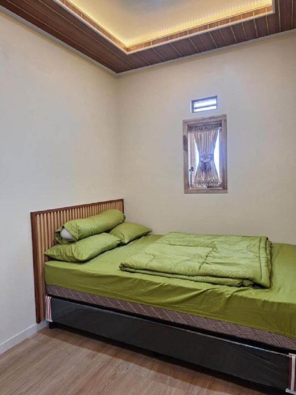 Family Room | Free WiFi