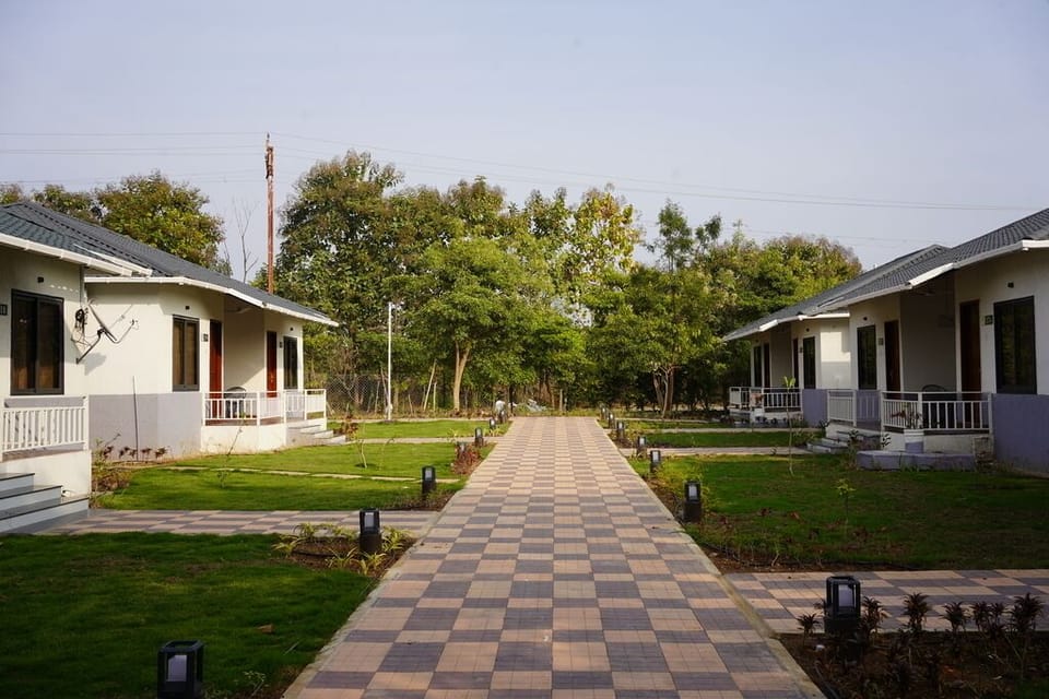 Cottage, Balcony, Garden View | Property grounds