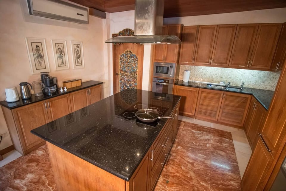 Villa, Multiple Bedrooms, Smoking, Private Pool | Interior