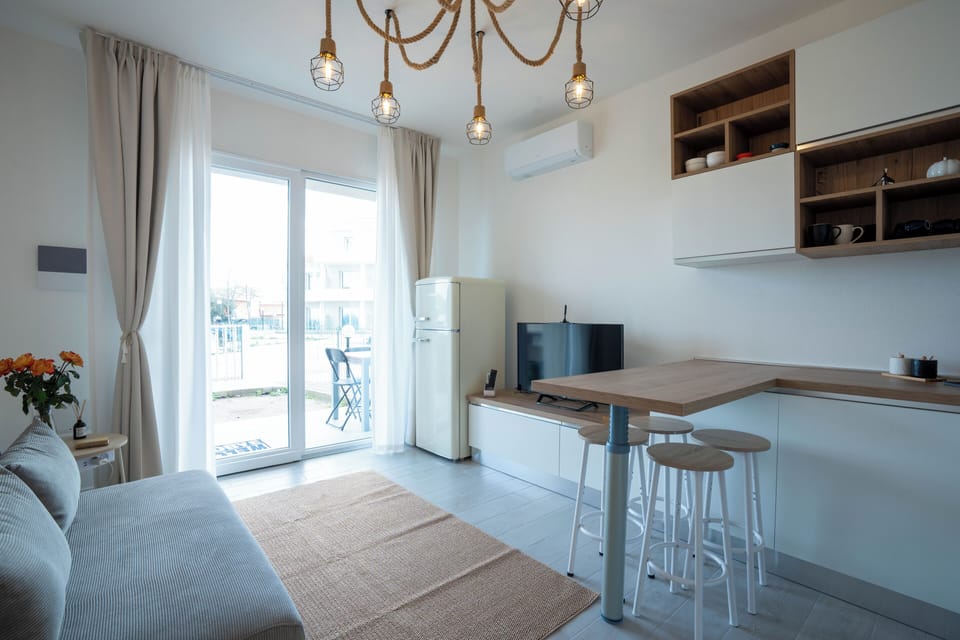 Apartment, Pool View | Interior