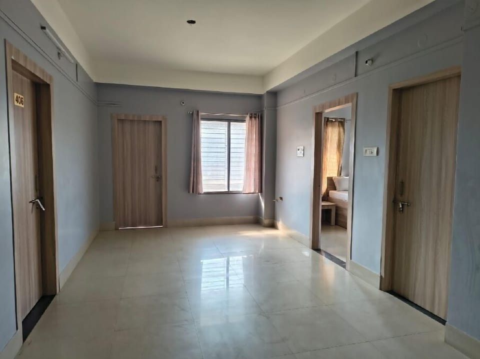 Standard Double Room, Shared Bathroom | Interior