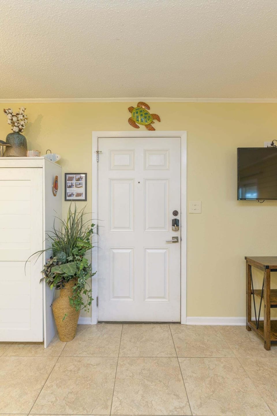 Condo, 1 Bedroom | Interior